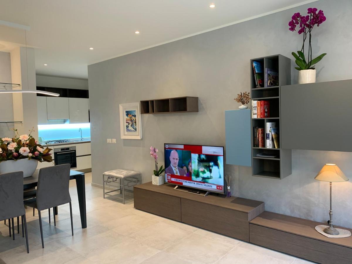 Apartmán A Casa Di Chiara 2 Stresa Exteriér fotografie